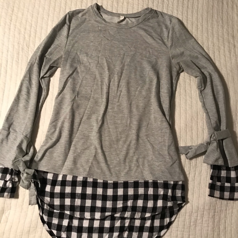 Very cute maternity top